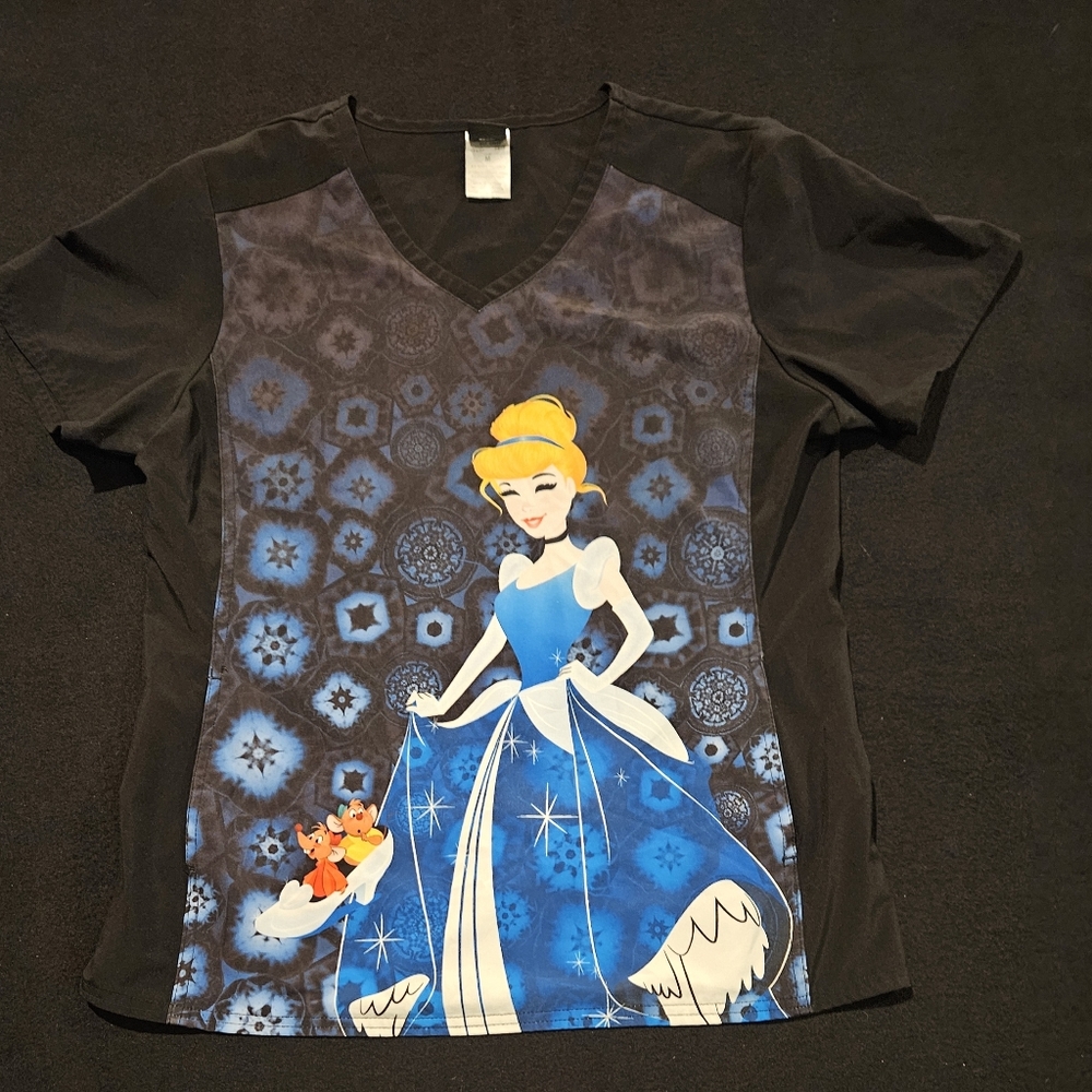 Cinderella Cherokee Scrubs‎ Tooniforms Disney V Neck Top Women's Size Medium